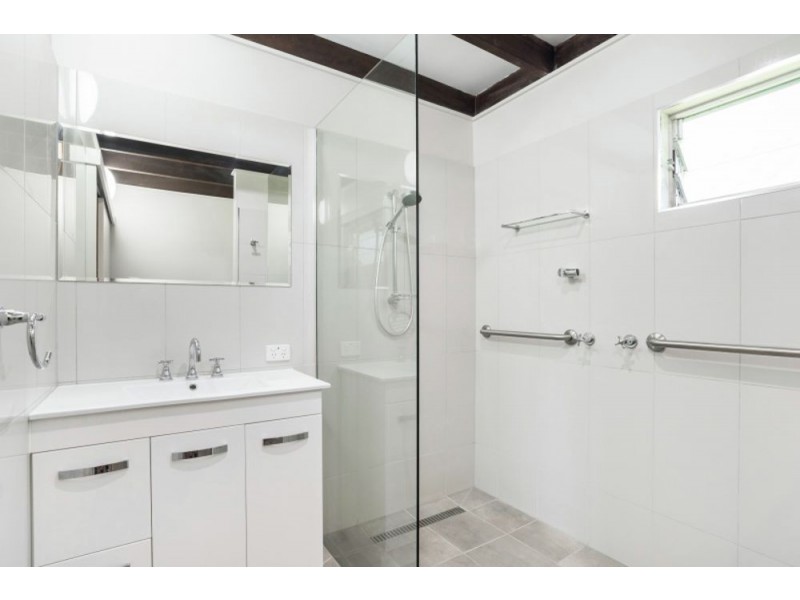 39 Sperring Street, Manunda QLD 4870
