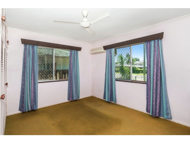 39 Sperring Street, Manunda QLD 4870