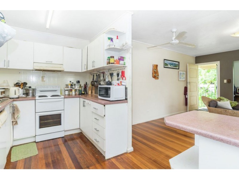8 Mazlin Street, Edge Hill QLD 4870