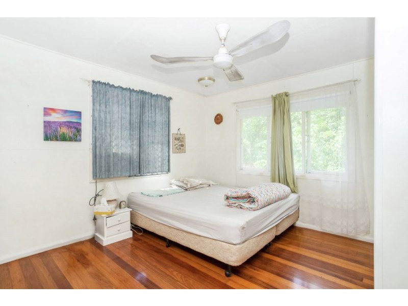 8 Mazlin Street, Edge Hill QLD 4870