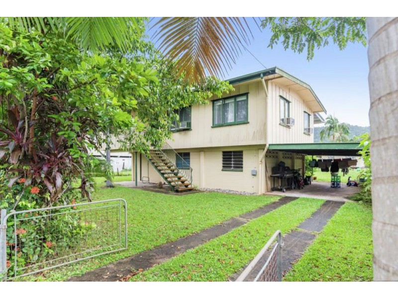 8 Mazlin Street, Edge Hill QLD 4870