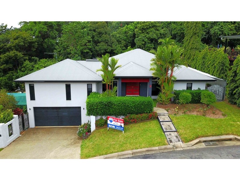 8 Hussar Close, Kanimbla QLD 4870