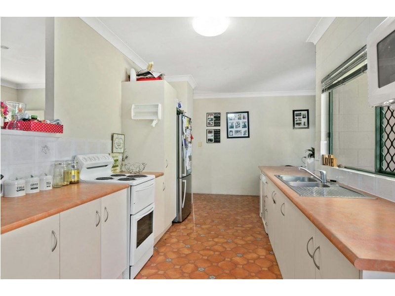 3 Fletcher Court, Bentley Park QLD 4869