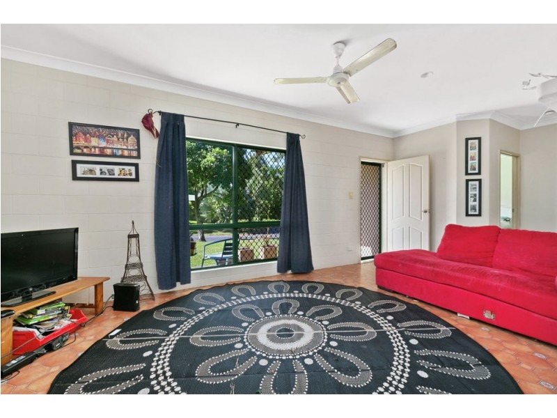 3 Fletcher Court, Bentley Park QLD 4869