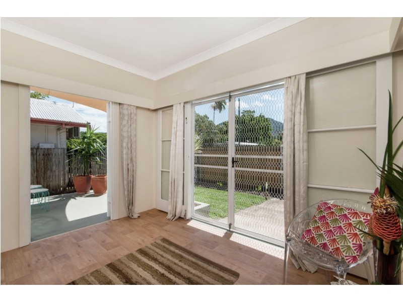 80 Mayers Street, Manunda QLD 4870