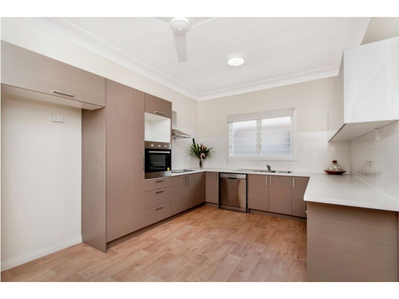 80 Mayers Street, Manunda QLD 4870