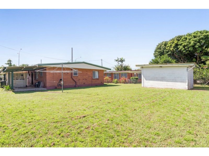 281 Aumuller Street, Westcourt QLD 4870
