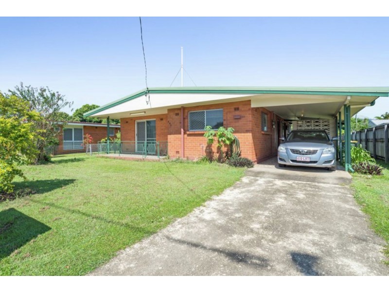 281 Aumuller Street, Westcourt QLD 4870