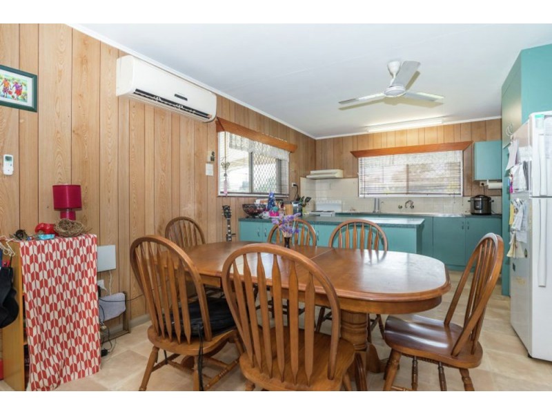281 Aumuller Street, Westcourt QLD 4870