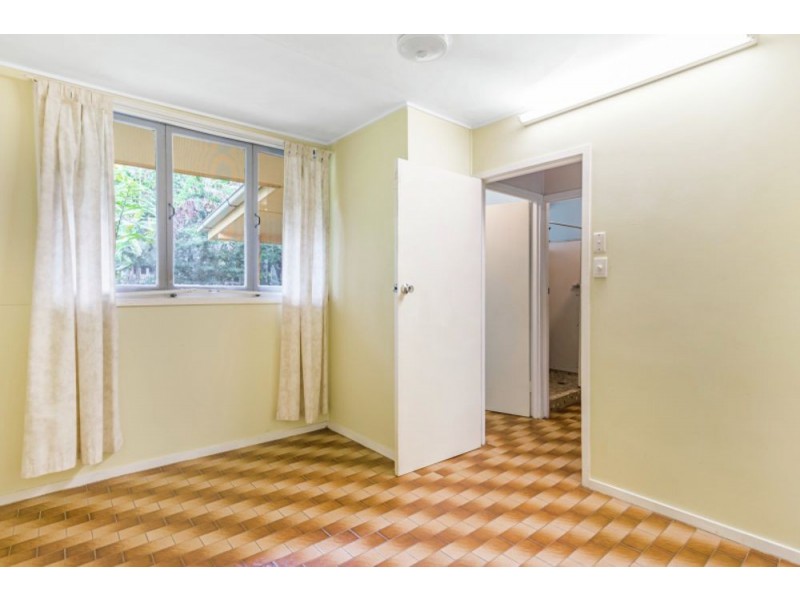 15 Hall Street, Edge Hill QLD 4870