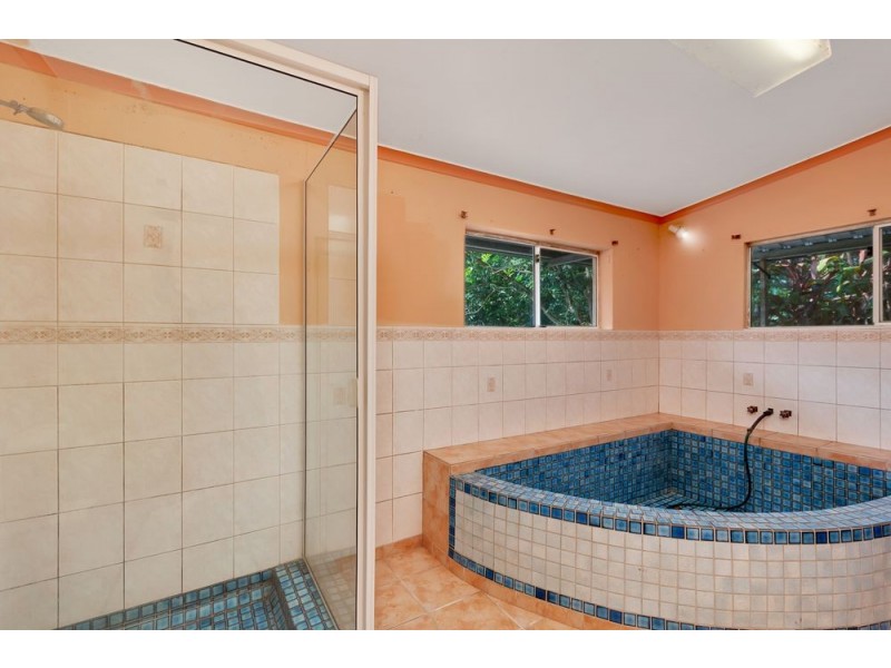 376 Kruckow Road, East Russell QLD 4861