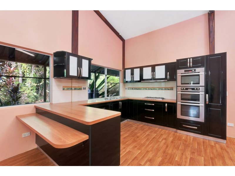 376 Kruckow Road, East Russell QLD 4861