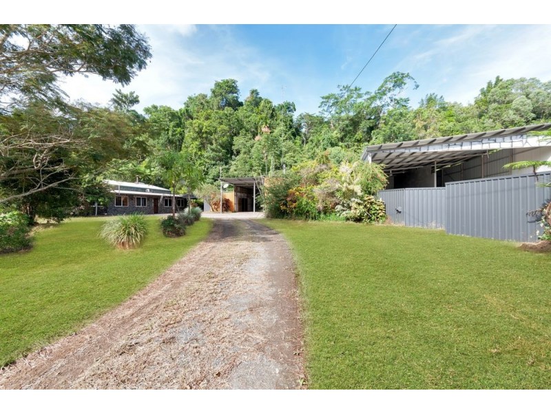 376 Kruckow Road, East Russell QLD 4861