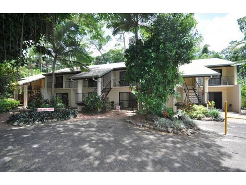 4/4 McPherson Close, Edge Hill QLD 4870