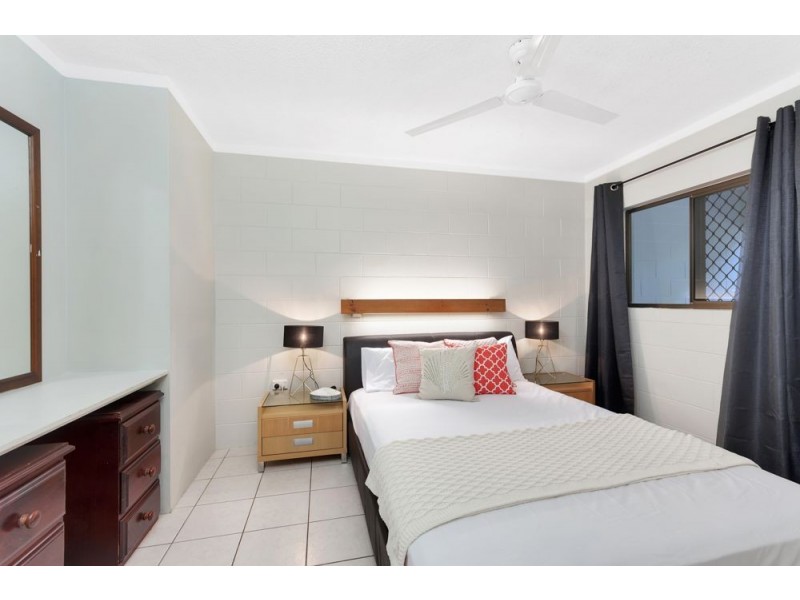 2/40 Moody Street, Manoora QLD 4870