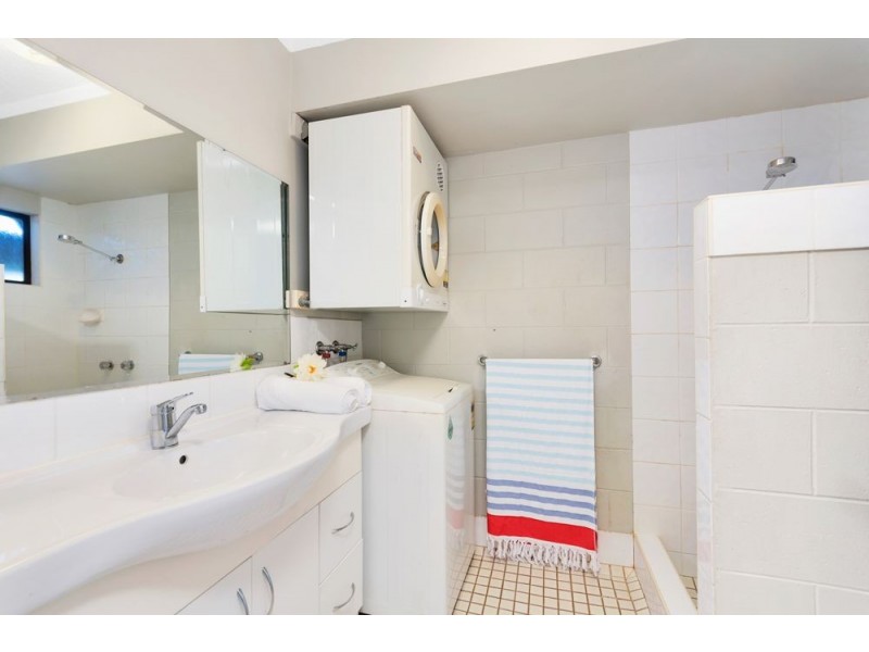 2/40 Moody Street, Manoora QLD 4870