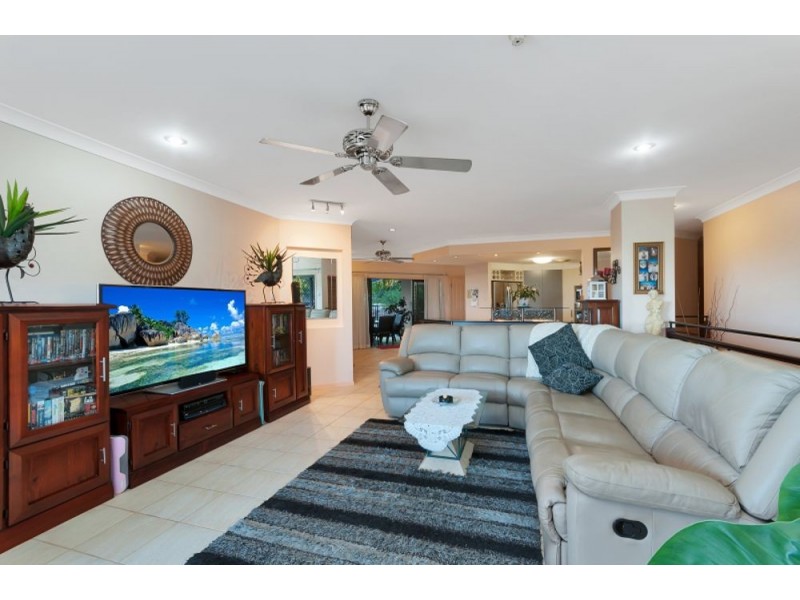 55 Daphne Drive, Redlynch QLD 4870