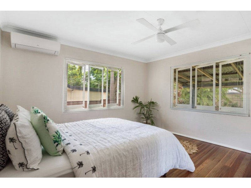 35 Casella Street, Earlville QLD 4870