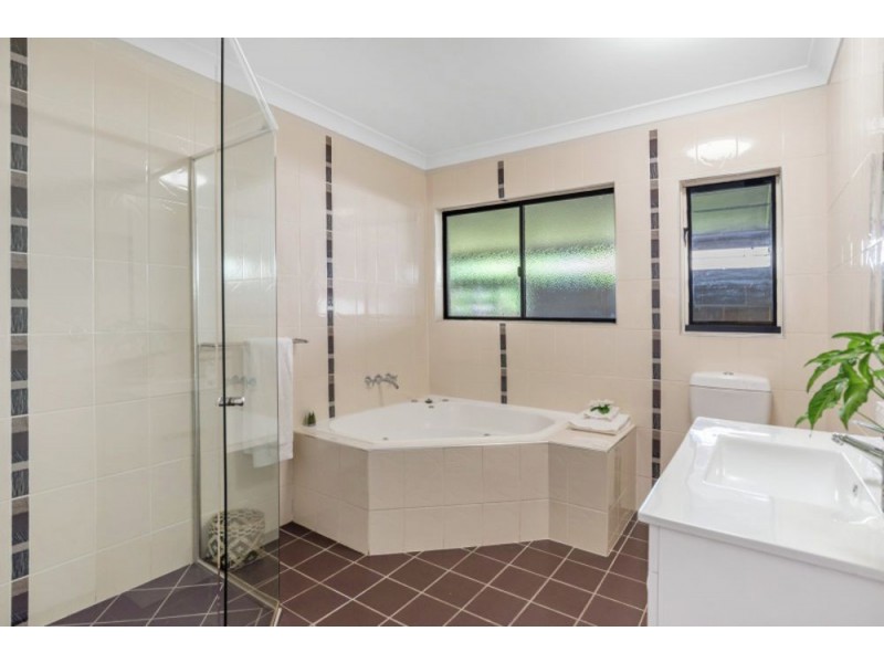 35 Casella Street, Earlville QLD 4870