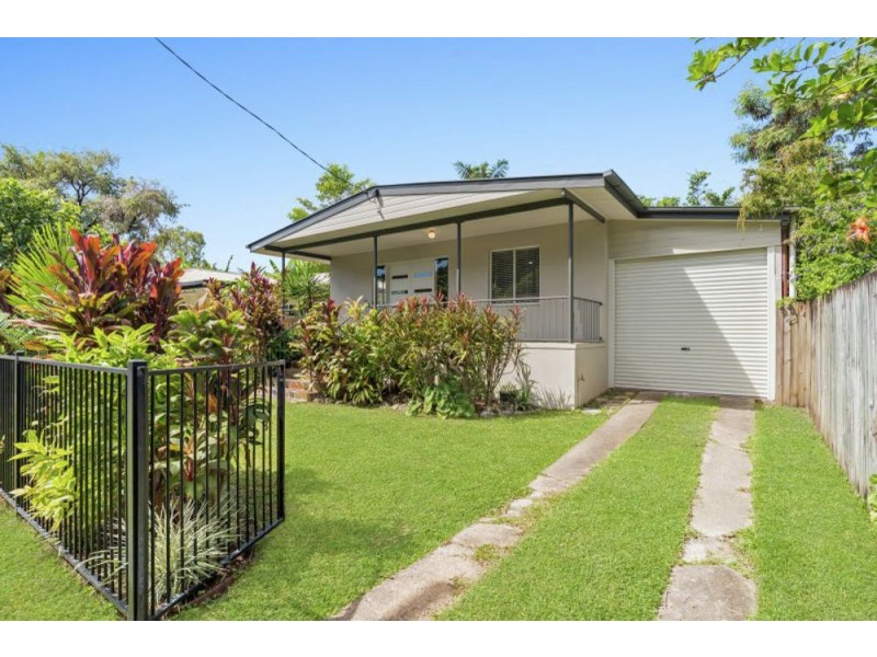35 Casella Street, Earlville QLD 4870