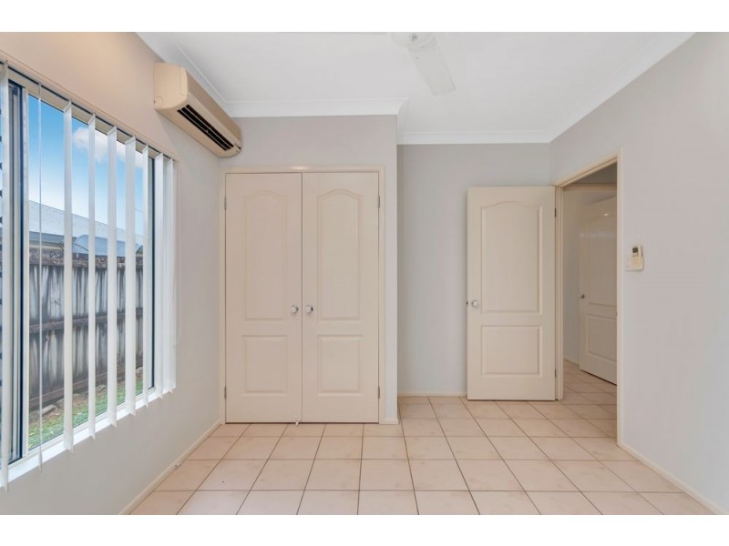 44 Bassett Street, Kanimbla QLD 4870