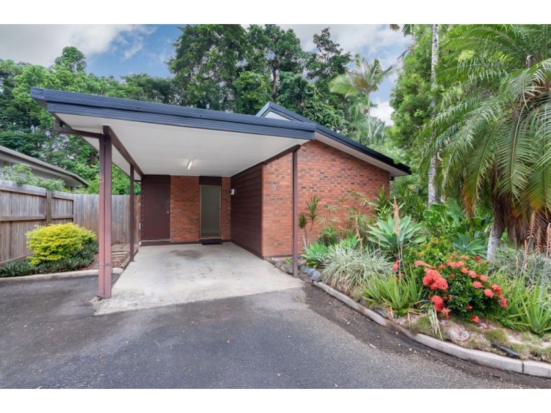 5/23 Heavey Crescent, Whitfield QLD 4870