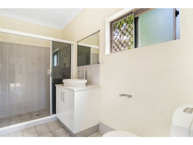 17 Dugong Close, Bentley Park QLD 4869