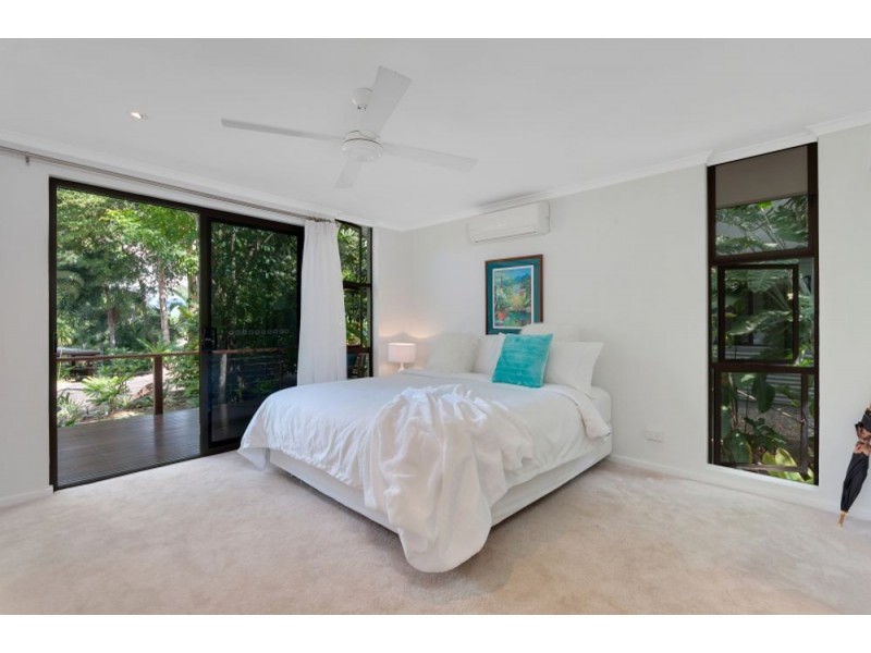 2 Stuart Street, Edge Hill QLD 4870