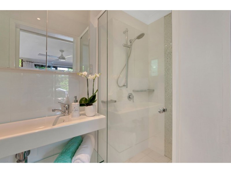 2 Stuart Street, Edge Hill QLD 4870