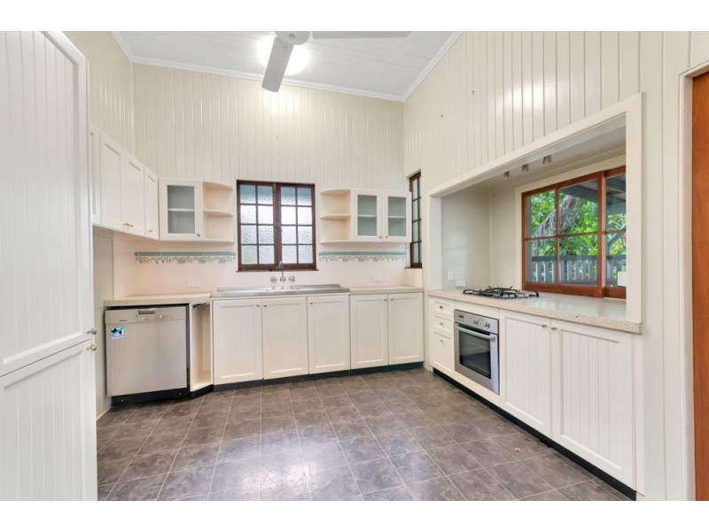 39 Grove Street, Parramatta Park QLD 4870