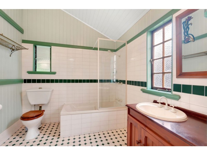 39 Grove Street, Parramatta Park QLD 4870