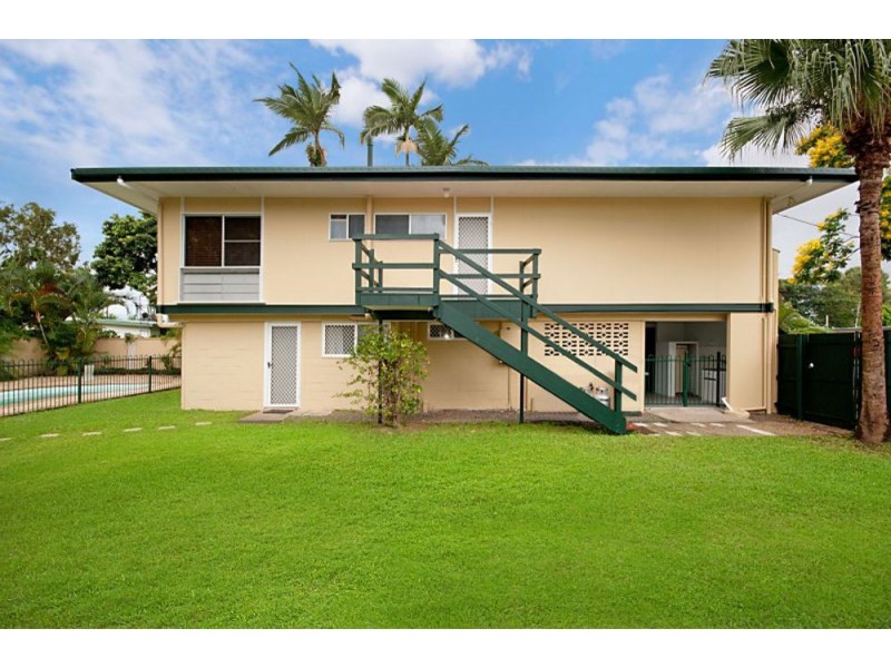 6 Richardson Street, Edge Hill QLD 4870