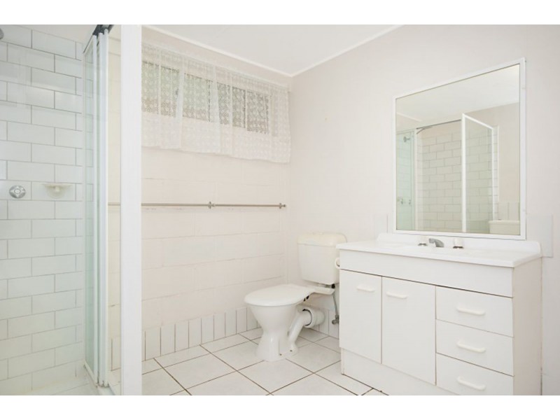 6 Richardson Street, Edge Hill QLD 4870