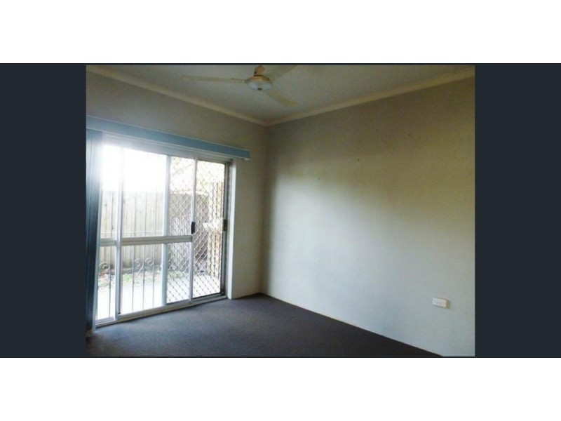 1/71 Pease Street, Manoora QLD 4870