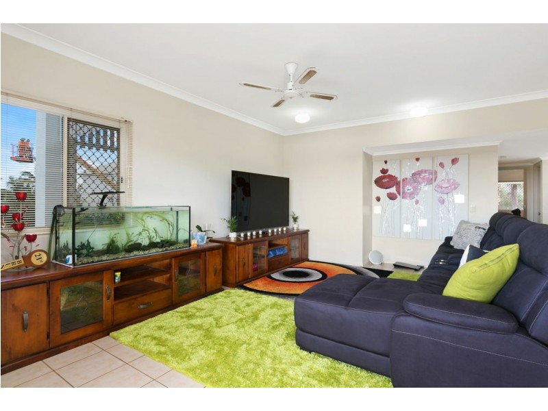 32/8-14 Munro Terrace, Mooroobool QLD 4870