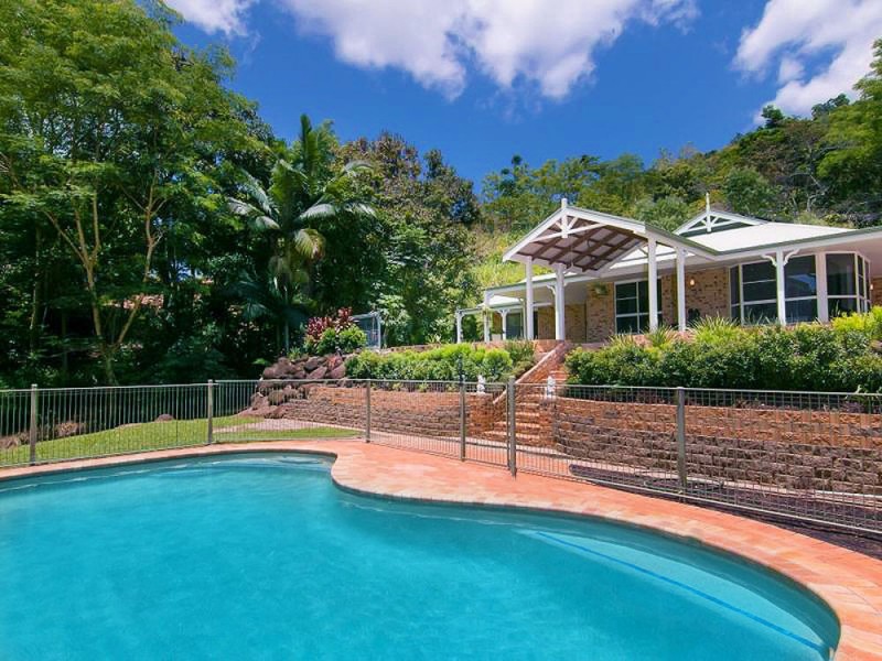 9 – 11 Mount William Close, Redlynch QLD 4870