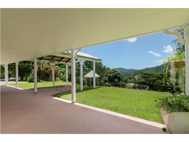 9 – 11 Mount William Close, Redlynch QLD 4870