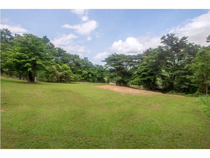 9 – 11 Mount William Close, Redlynch QLD 4870