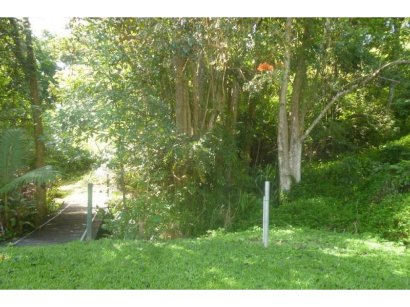 9 – 11 Mount William Close, Redlynch QLD 4870