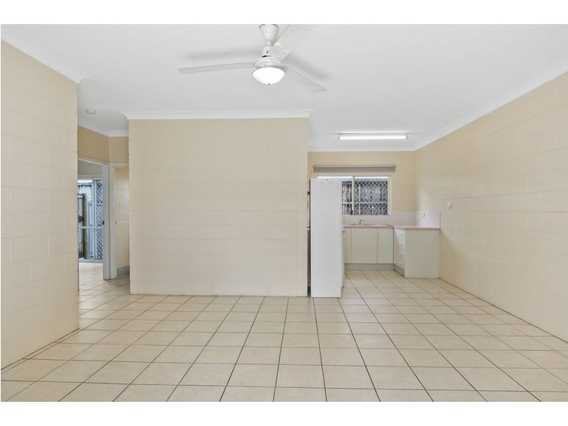 6/52 Pease Street, Manoora QLD 4870