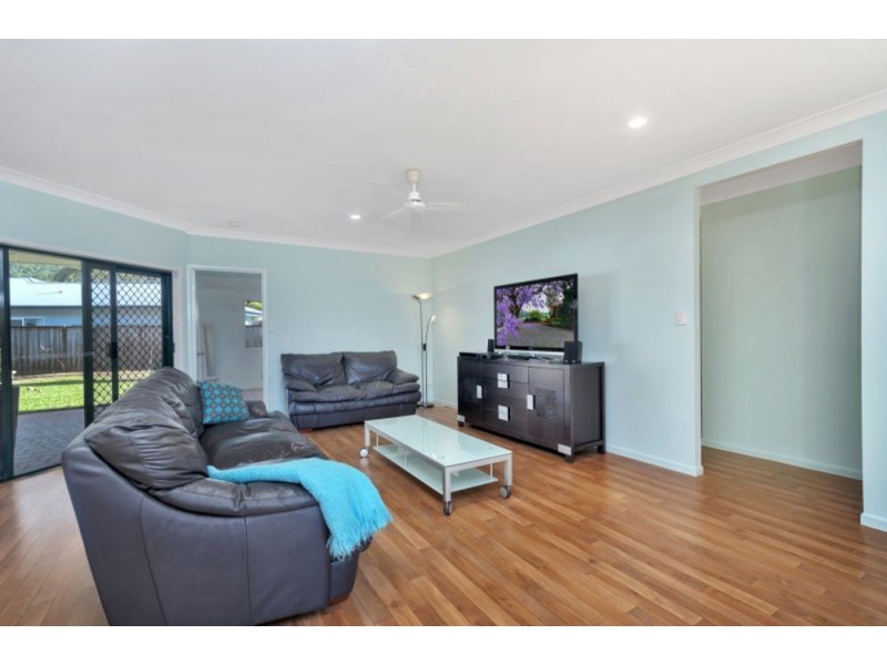 2 Illowra Court, Caravonica QLD 4878