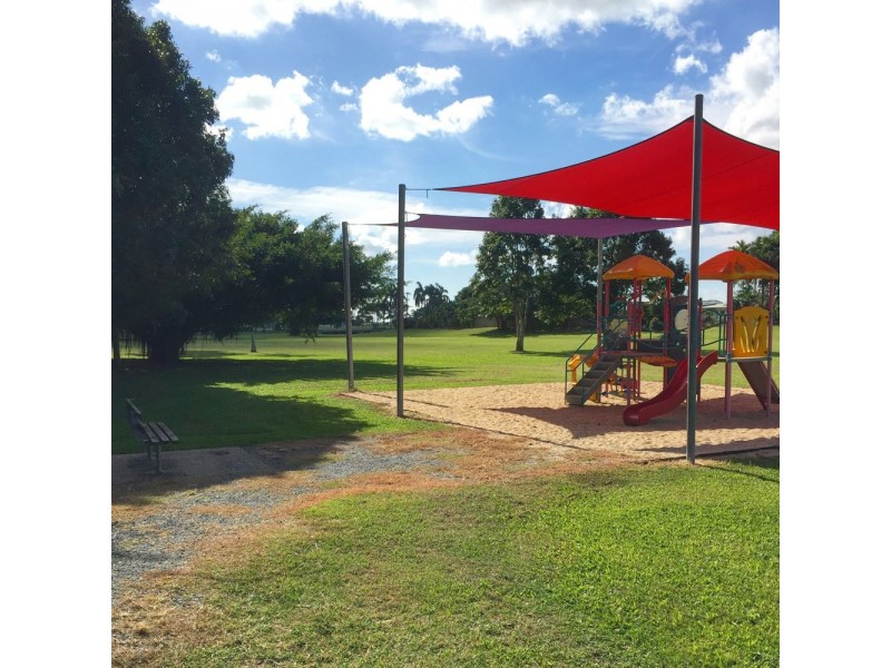 2 Illowra Court, Caravonica QLD 4878