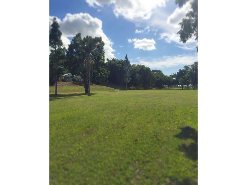 2 Illowra Court, Caravonica QLD 4878