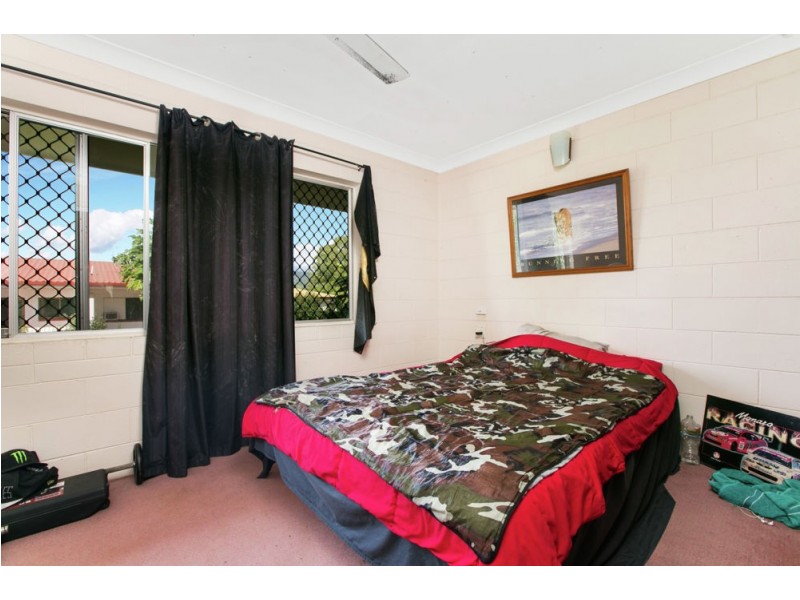 3/4 Crathern Close, Edge Hill QLD 4870