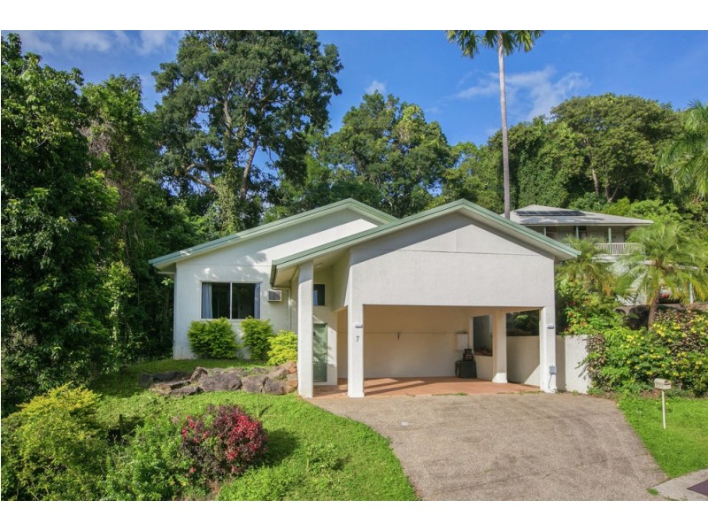 7 Beaman Close, Aeroglen QLD 4870