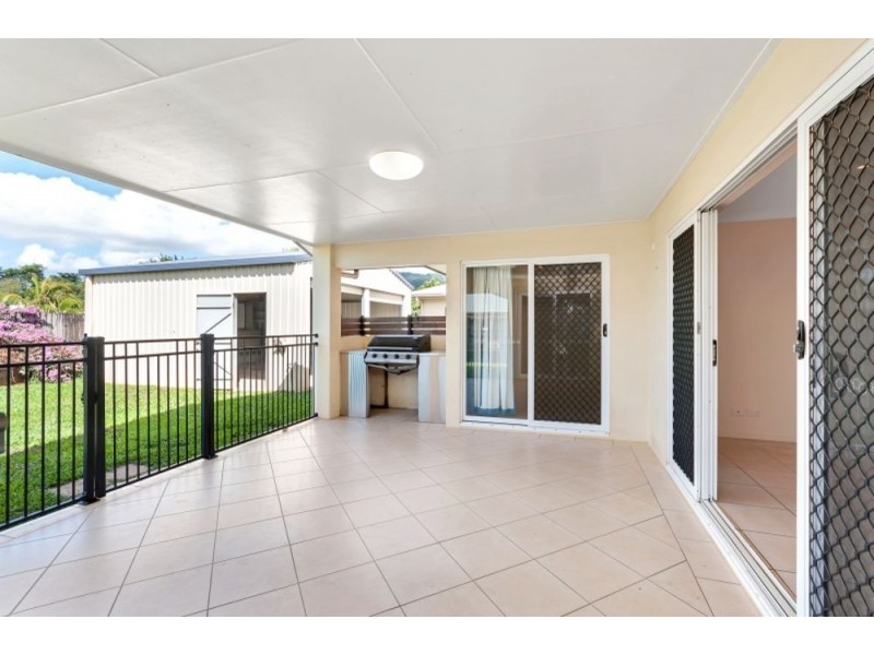 15 Fitzmaurice Drive, Bentley Park QLD 4869