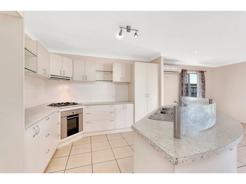 15 Fitzmaurice Drive, Bentley Park QLD 4869
