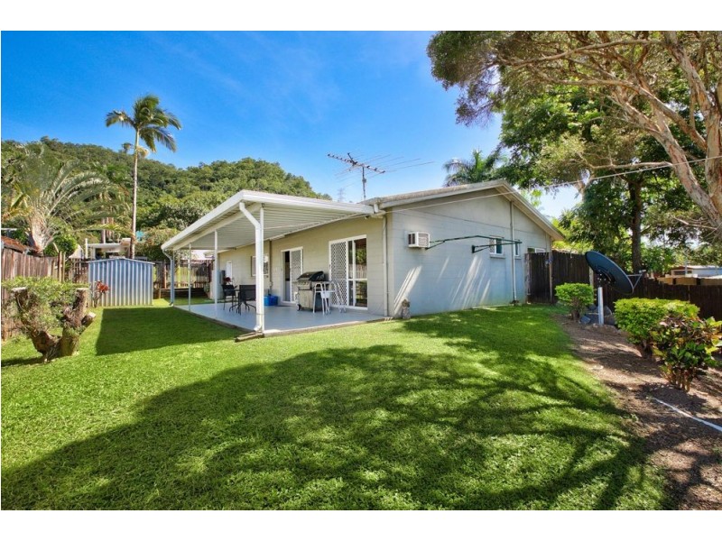 6 Milford Close, Kanimbla QLD 4870