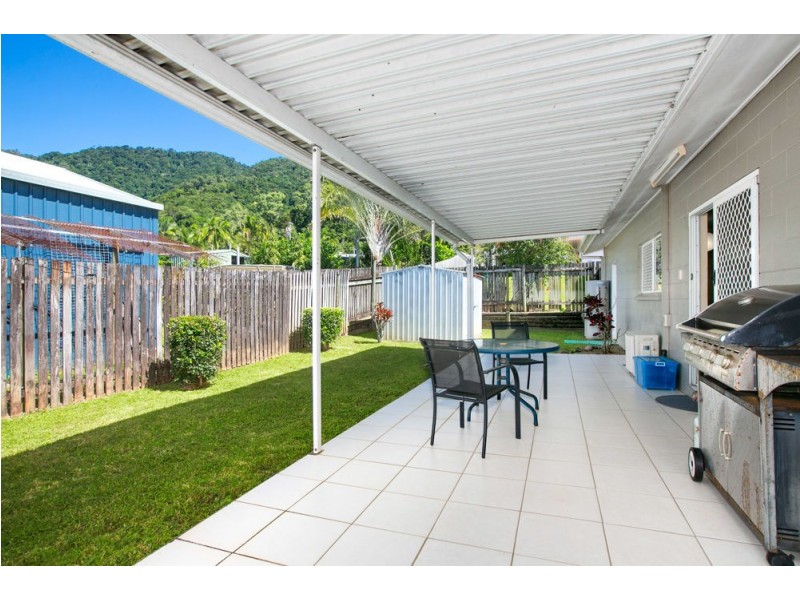6 Milford Close, Kanimbla QLD 4870