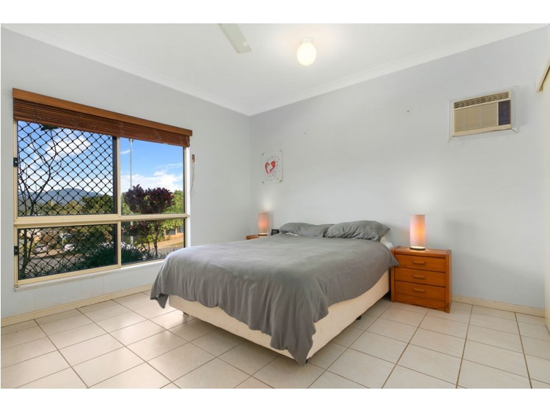 2 Bowen Street, Mount Sheridan QLD 4868